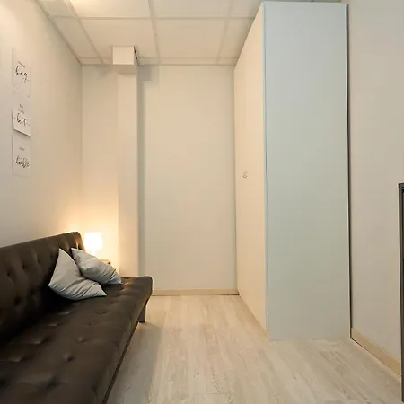 Design White Loft - 15 Minutes Walk From Central Station-2